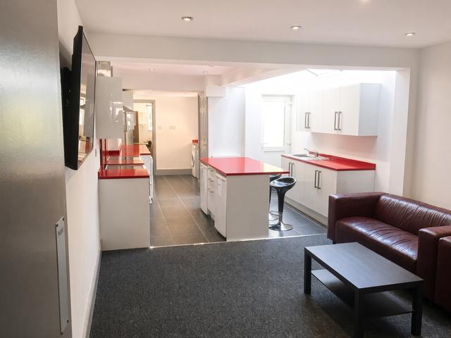 8 bed house — Dawlish Road, Selly Oak