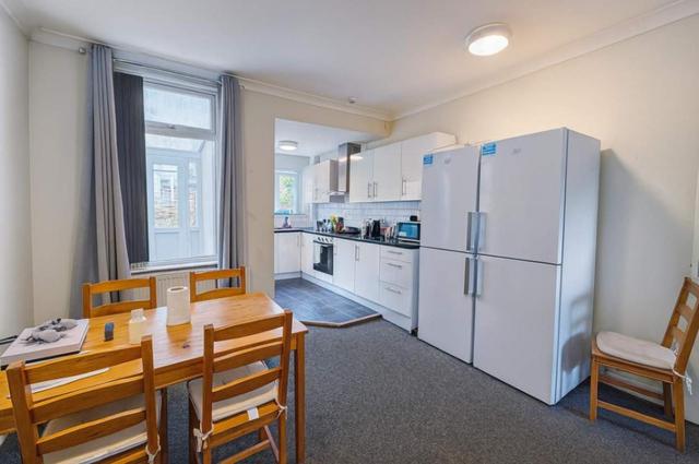 4 bed house — Spring House Road, Crookesmoor