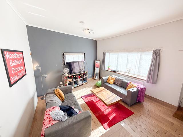 5 bed house — School Road, Crookes