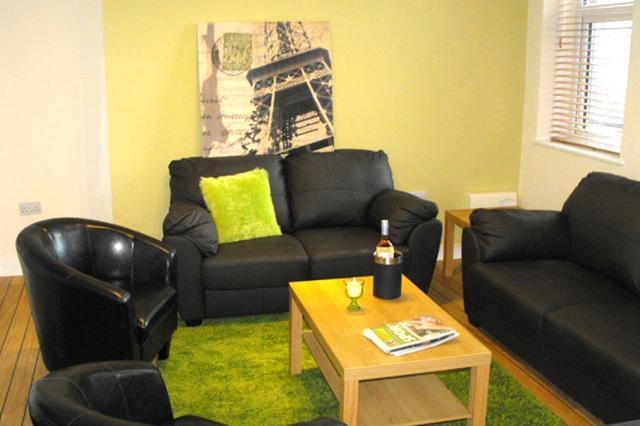 5 bed apartment — Tithebarn Street, City Centre