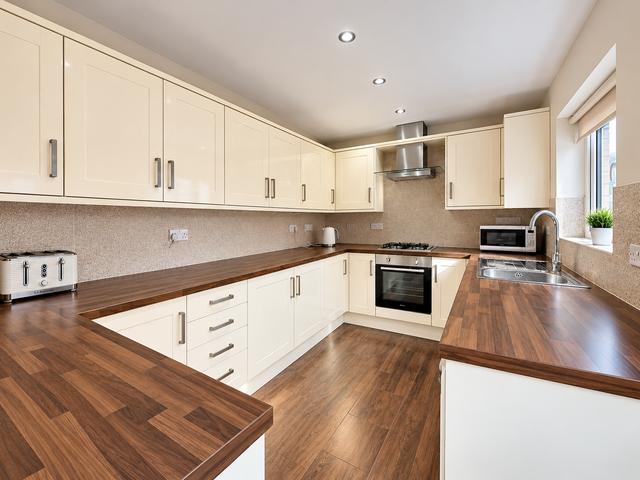 4 bed house — Hinckley Road, Westcotes