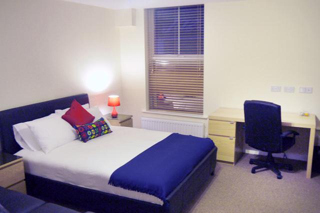 1 bed apartment — Tithebarn Street, City Centre