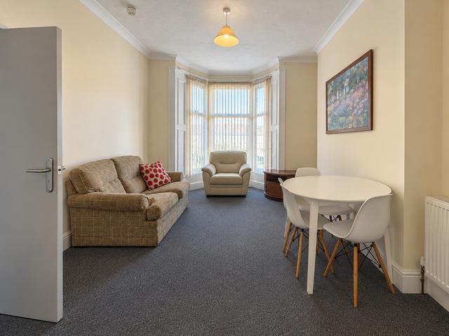 3 bed house — St. Helens Avenue, Brynmill