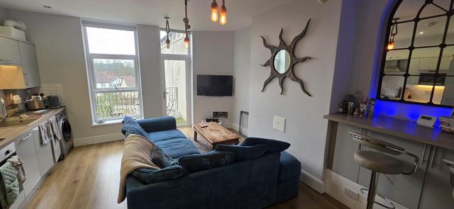 2 bed apartment — Richmond Road, Headingley