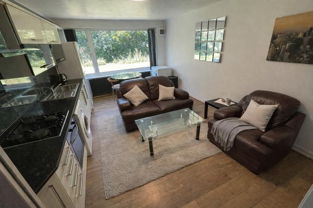 3 bed house — The Poplars, Headingley