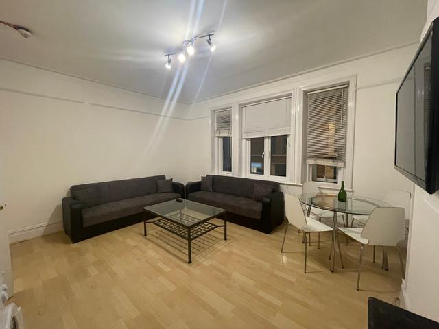 1 bed apartment — Bond Street, Ealing