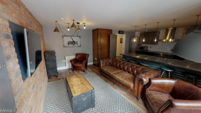 5 bed apartment — Moorland Avenue - Flat 1, Hyde Park