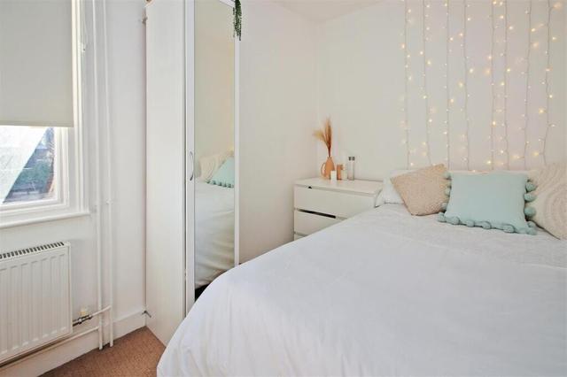 4 bed house — Black Griffin Lane, City Centre