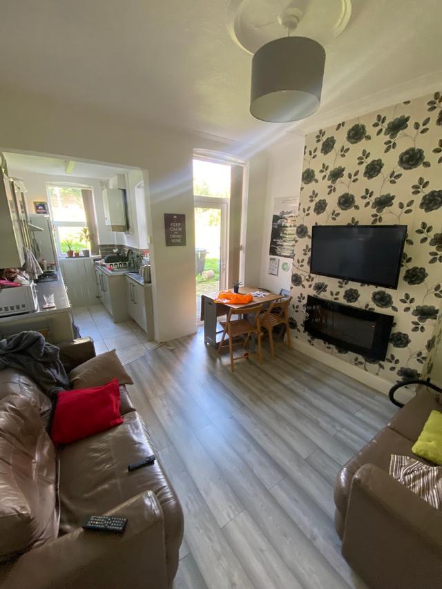 5 bed house — Crookesmoor Road, Crookesmoor