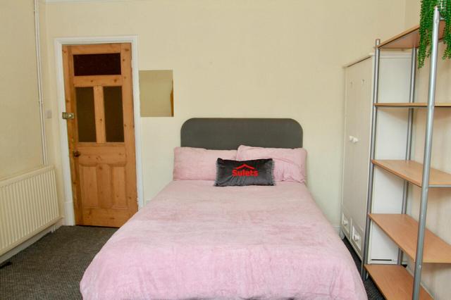 4 bed house — Welford Road, Clarendon Park