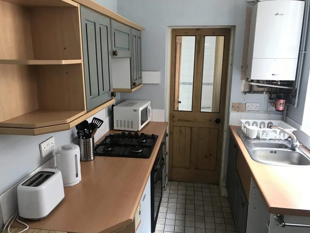 2 bed house — Montague Road, Clarendon Park