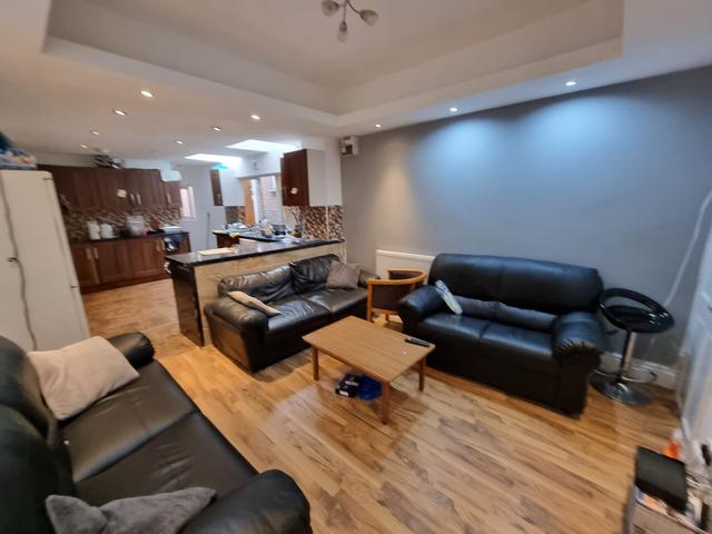 8 bed house — Alton Road, Selly Oak
