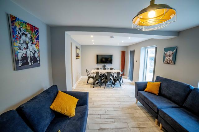 8 bed house — Shelldale Avenue, Hove