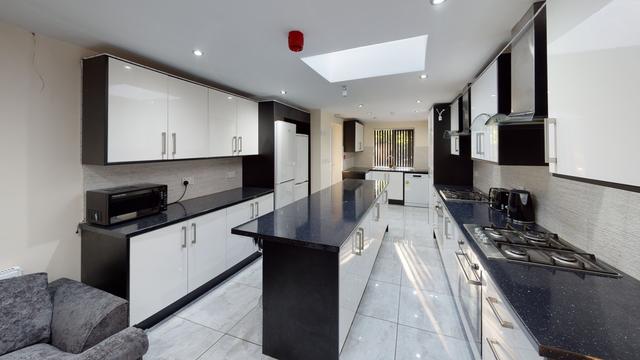 7 bed house — Alton Road, Selly Oak