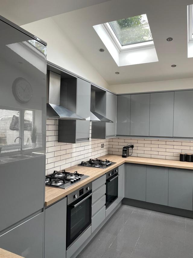 8 bed house — Bryn Road, Brynmill
