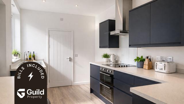 2 bed house — Staple Hill Road, Fishponds