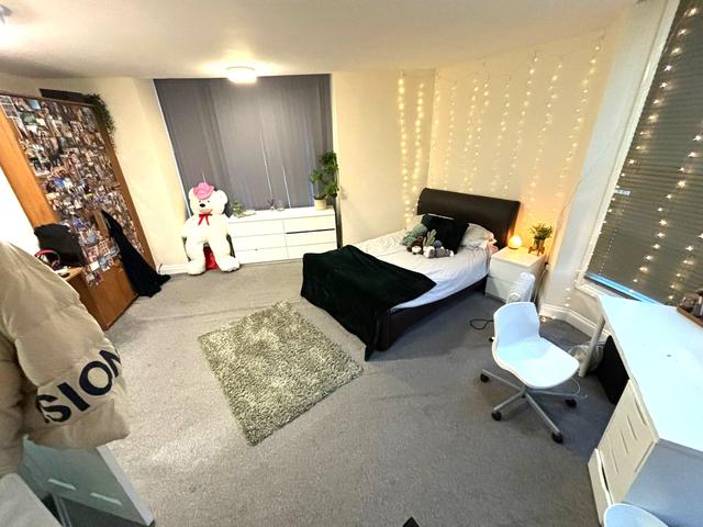 8 bed house — Hyde Terrace, City Centre