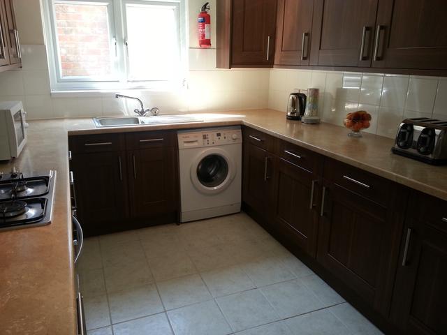 2 bed apartment — Ilkeston Road, Lenton
