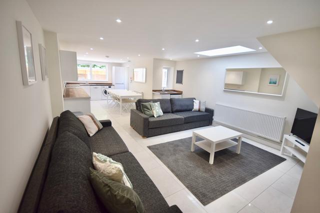 8 bed house — May Street, Cathays