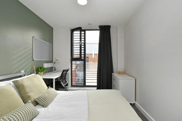 5 bed house — Arundel Street, City Centre