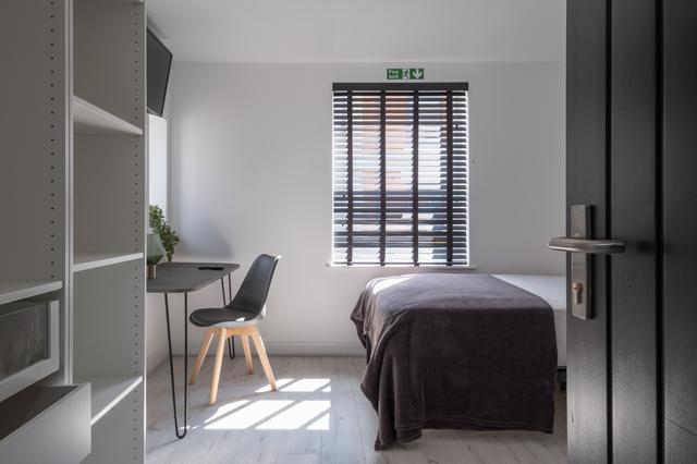 6 bed house — Allison Street, City Centre