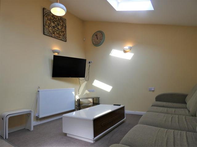 5 bed house — Seaford Street, Shelton
