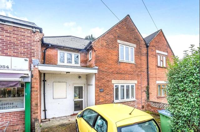 4 bed house — Broadlands Road, Swaythling