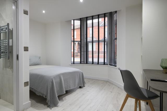 8 bed house — Monks Road, Monks Road