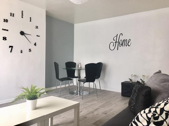 5 bed apartment — Hanover Street, City Centre