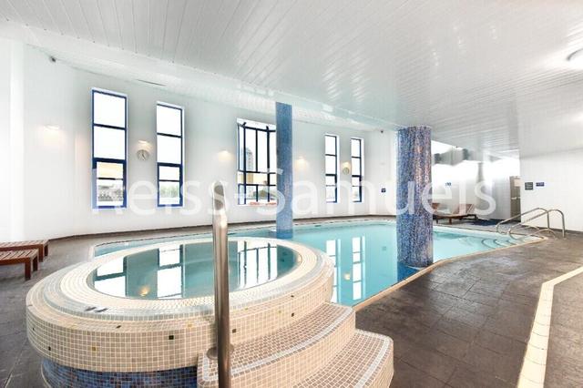 6 bed house — Cyclops Mews, Canary Wharf