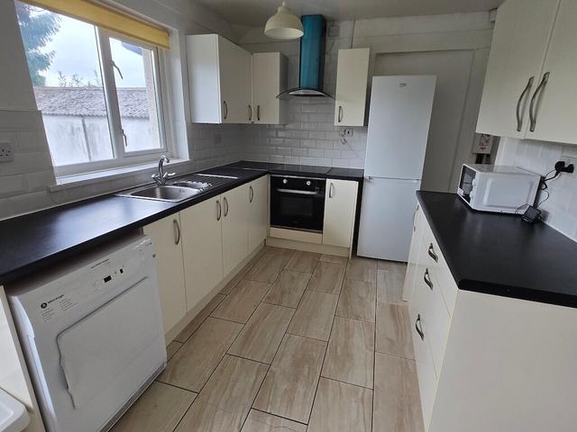 5 bed house — Charnock Avenue, Wollaton