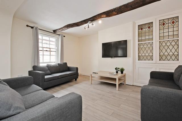 7 bed apartment — London Road, Highfield