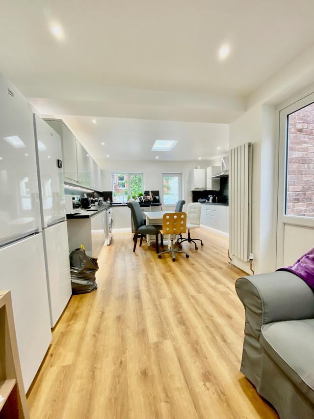 5 bed house — Danes Road, City Centre