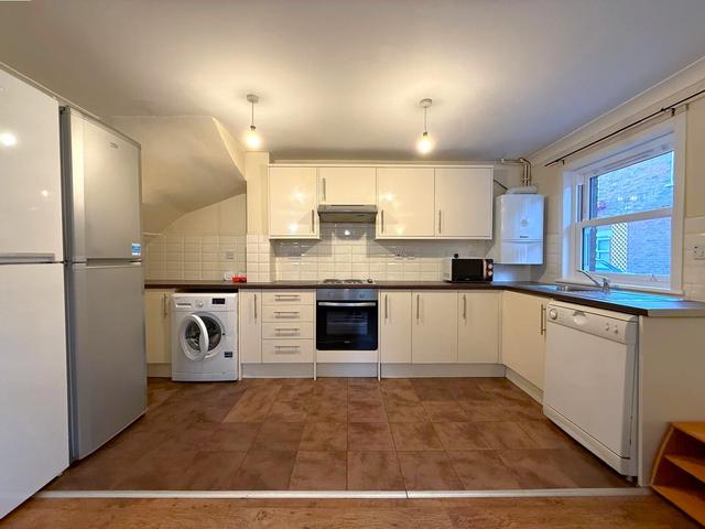 5 bed house — Lockesfield Place, Canary Wharf