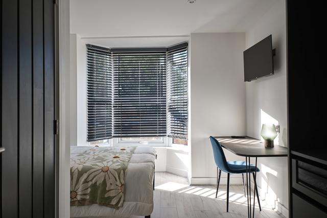 6 bed house — Newland Street West, West End