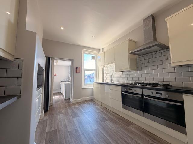 7 bed house — Linden Road, Bishopston