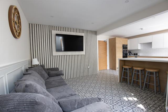 5 bed house — Redland Park, Twerton