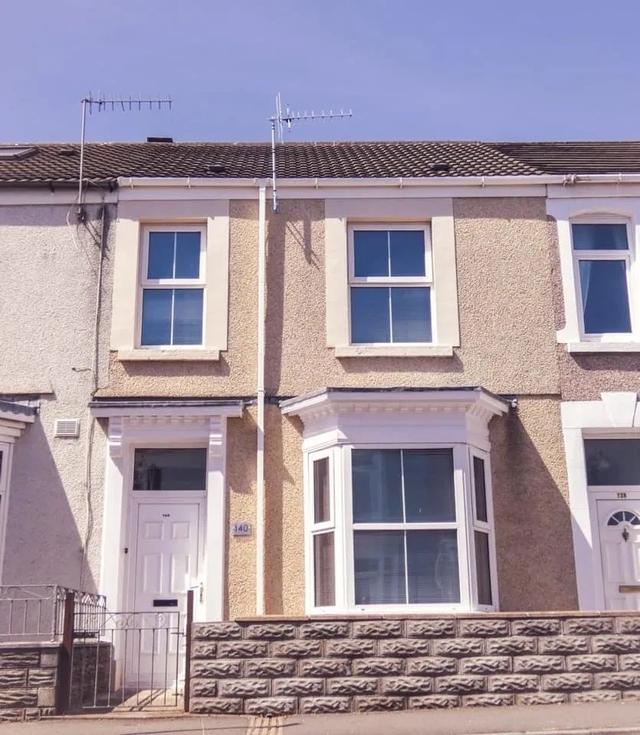 4 bed house — Rhyddings Terrace, Brynmill