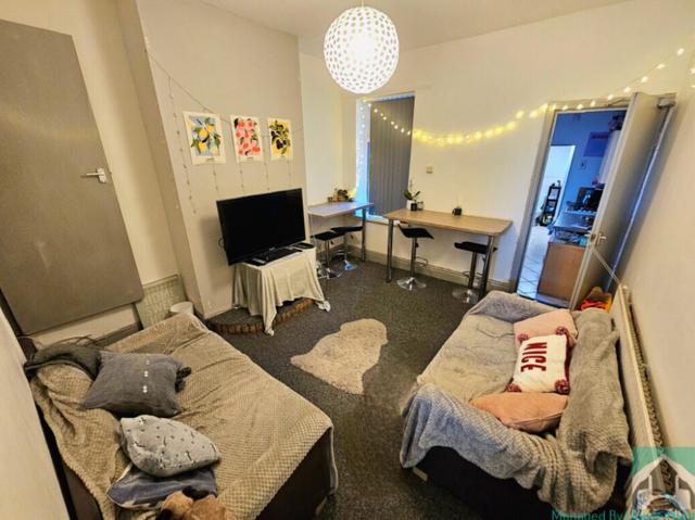 4 bed house — Heeley Road, Selly Oak