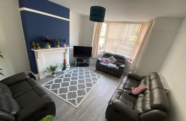 7 bed house — Commonside, Crookesmoor