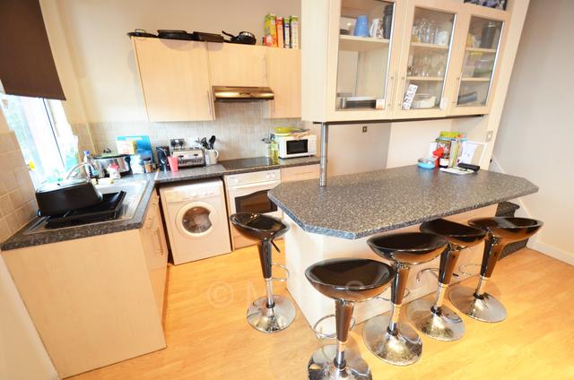 5 bed house — Knowle Terrace, Burley