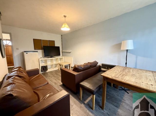 2 bed house — Hubert Croft, Selly Oak