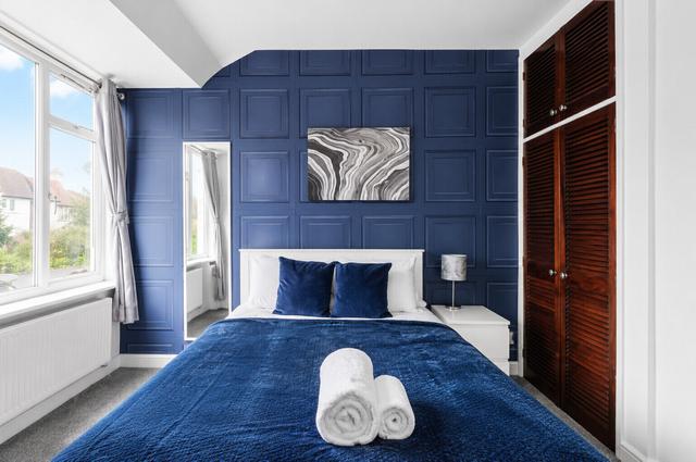 2 bed house — Northborough Road, Borough