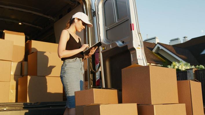 Time to Move It, Move It: 10 Tips for Moving House as a Student