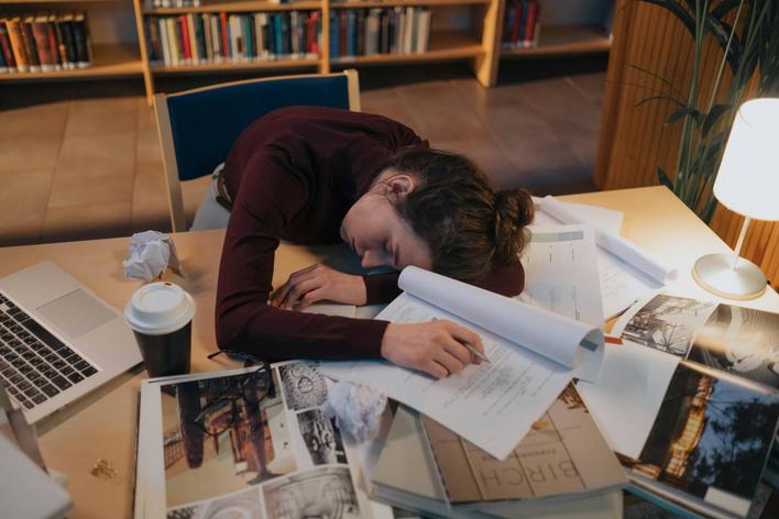 Essential Tips for Avoiding Burnout at University