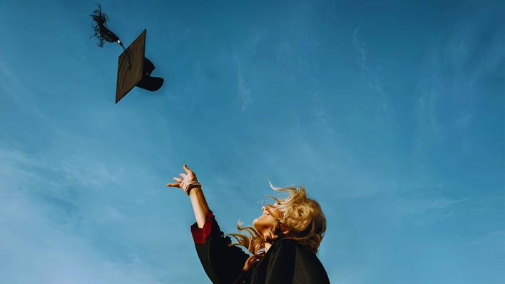 Be Grad Glad: How to Celebrate Graduation in Style
