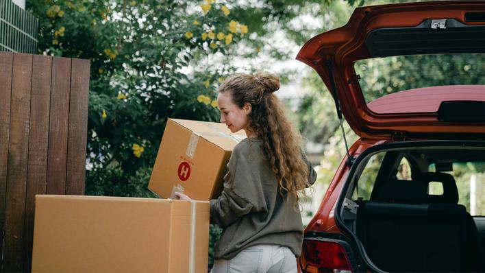 From Halls to Houses: A Student's Guide to Moving Into Student Accommodation