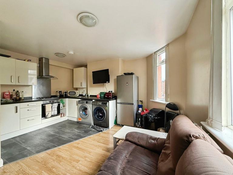 Davenport Avenue, Withington, Manchester, M20 3EY
