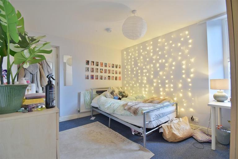 Western Bank, Broomhill, Sheffield, S10 2TJ