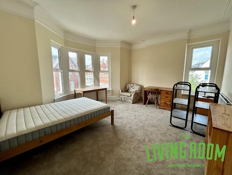 Pentyrch Street, Cathays, Cardiff, CF24 4JW